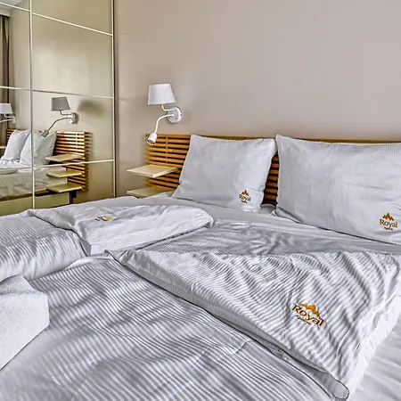 Apartment Zloty Horyzont Vip - Glowny Budynek - Z Basenem, Silownia, Grota Solna, Bawialnia I Restauracja By Royal Aparts *