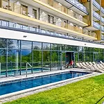 شقة Zloty Horyzont Vip - Glowny Budynek - Z Basenem, Silownia, Grota Solna, Bawialnia I Restauracja By Royal Aparts