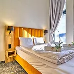 Zloty Horyzont Vip - Glowny Budynek - Z Basenem, Silownia, Grota Solna, Bawialnia I Restauracja By Royal Aparts شقة