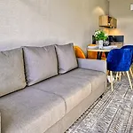Złoty Horyzont Vip - Główny Budynek - Z Basenem, Siłownią, Grotą Solną, Bawialnią I Restauracją By Royal Aparts