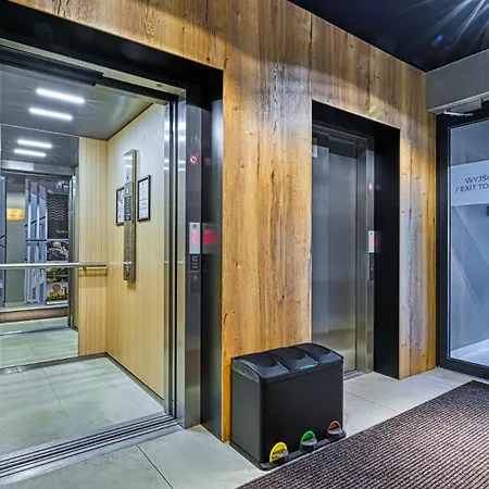 Złoty Horyzont Vip - Główny Budynek - Z Basenem, Siłownią, Grotą Solną, Bawialnią I Restauracją By Royal Aparts Szklarska Poręba