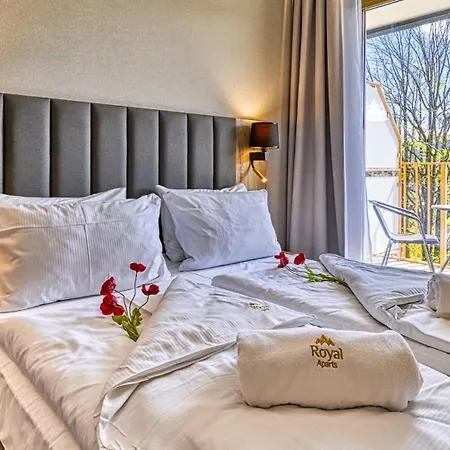 Apartment Zloty Horyzont Vip Z Basenem, Silownia, Grota Solna, Bawialnia I Restauracja By Royal Aparts *