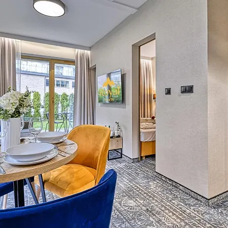 Zloty Horyzont Vip - Glowny Budynek - Z Basenem, Silownia, Grota Solna, Bawialnia I Restauracja By Royal Aparts