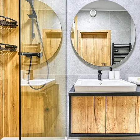 Apartament Złoty Horyzont Vip - Główny Budynek - Z Basenem, Siłownią, Grotą Solną, Bawialnią I Restauracją By Royal Aparts Szklarska Poręba