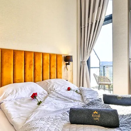 Apartament Złoty Horyzont Vip - Główny Budynek - Z Basenem, Siłownią, Grotą Solną, Bawialnią I Restauracją By Royal Aparts