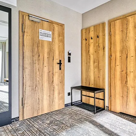 Zloty Horyzont Vip Z Basenem, Silownia, Grota Solna, Bawialnia I Restauracja By Royal Aparts Apartment *