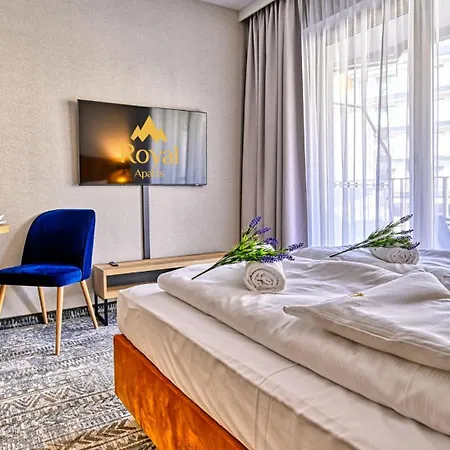 Apartment Zloty Horyzont Vip Z Basenem, Silownia, Grota Solna, Bawialnia I Restauracja By Royal Aparts