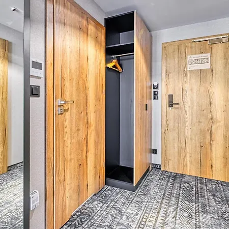 Zloty Horyzont Vip Z Basenem, Silownia, Grota Solna, Bawialnia I Restauracja By Royal Aparts Apartment Szklarska Poreba