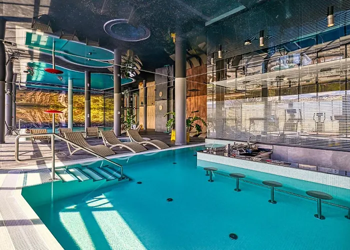 Zloty Horyzont Vip - Glowny Budynek - Z Basenem, Silownia, Grota Solna, Bawialnia I Restauracja By Royal Aparts * Schreiberhau