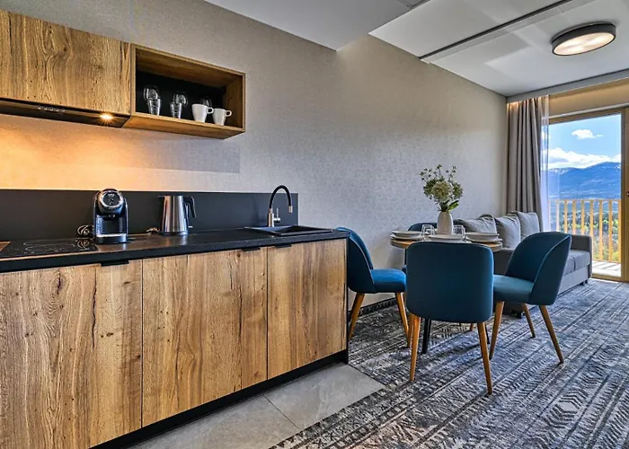 Apartment Zloty Horyzont Vip - Glowny Budynek - Z Basenem, Silownia, Grota Solna, Bawialnia I Restauracja By Royal Aparts