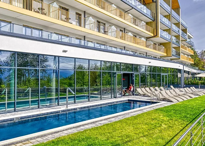 Apartment Zloty Horyzont Vip - Glowny Budynek - Z Basenem, Silownia, Grota Solna, Bawialnia I Restauracja By Royal Aparts