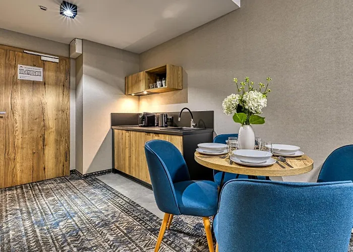 Zloty Horyzont Vip - Glowny Budynek - Z Basenem, Silownia, Grota Solna, Bawialnia I Restauracja By Royal Aparts * Schreiberhau