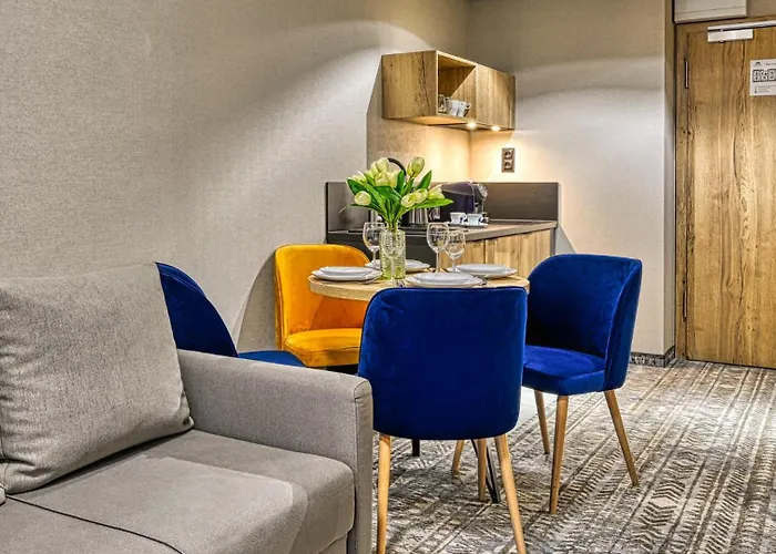 Zloty Horyzont Vip - Glowny Budynek - Z Basenem, Silownia, Grota Solna, Bawialnia I Restauracja By Royal Aparts Apartment