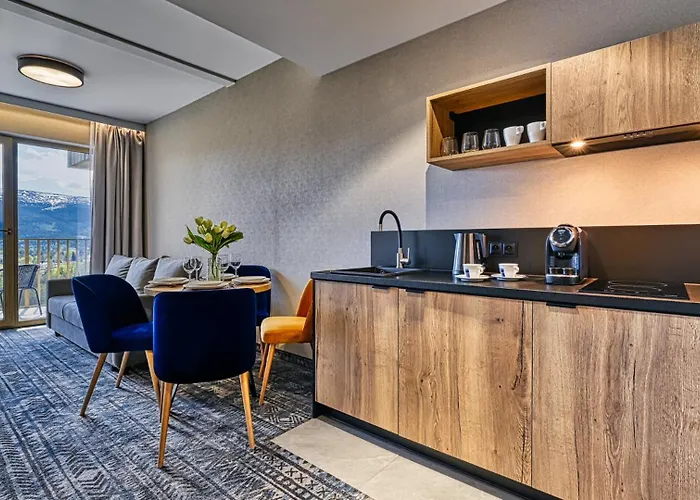 Zloty Horyzont Vip - Glowny Budynek - Z Basenem, Silownia, Grota Solna, Bawialnia I Restauracja By Royal Aparts