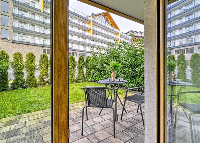 Apartment Zloty Horyzont Vip - Glowny Budynek - Z Basenem, Silownia, Grota Solna, Bawialnia I Restauracja By Royal Aparts