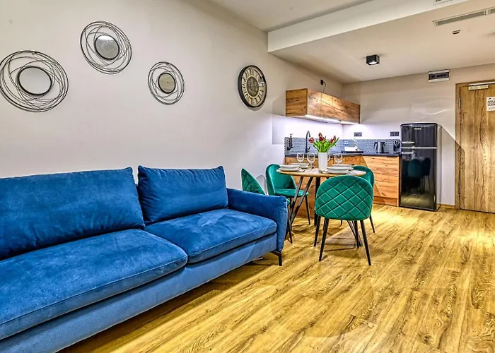 Zloty Horyzont Vip - Glowny Budynek - Z Basenem, Silownia, Grota Solna, Bawialnia I Restauracja By Royal Aparts Apartment