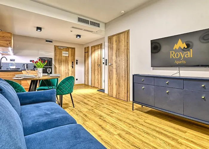 Zloty Horyzont Vip - Glowny Budynek - Z Basenem, Silownia, Grota Solna, Bawialnia I Restauracja By Royal Aparts Apartment