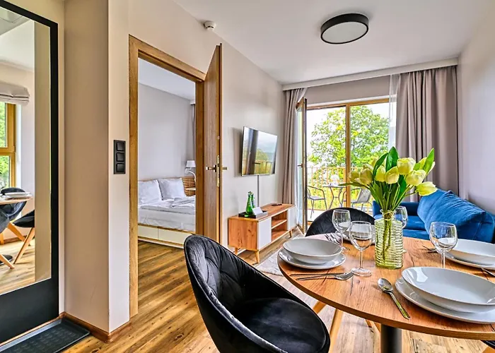 Zloty Horyzont Vip - Glowny Budynek - Z Basenem, Silownia, Grota Solna, Bawialnia I Restauracja By Royal Aparts Schreiberhau