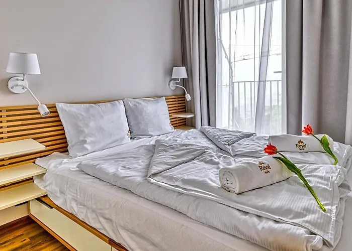 Zloty Horyzont Vip - Glowny Budynek - Z Basenem, Silownia, Grota Solna, Bawialnia I Restauracja By Royal Aparts *