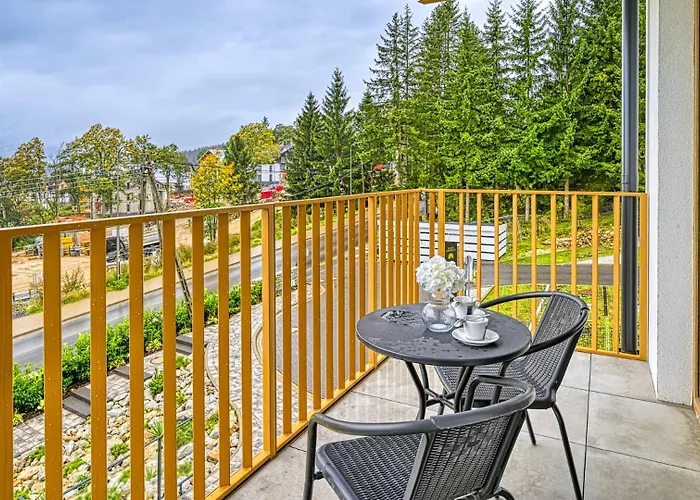 Apartment Zloty Horyzont Vip - Glowny Budynek - Z Basenem, Silownia, Grota Solna, Bawialnia I Restauracja By Royal Aparts *