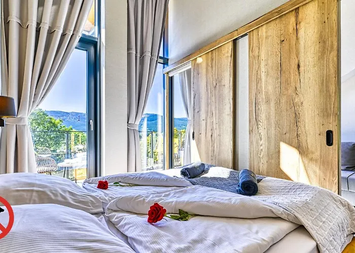 Apartment Zloty Horyzont Vip - Glowny Budynek - Z Basenem, Silownia, Grota Solna, Bawialnia I Restauracja By Royal Aparts