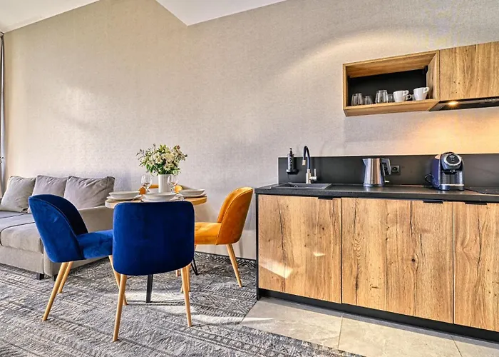 Zloty Horyzont Vip - Glowny Budynek - Z Basenem, Silownia, Grota Solna, Bawialnia I Restauracja By Royal Aparts *