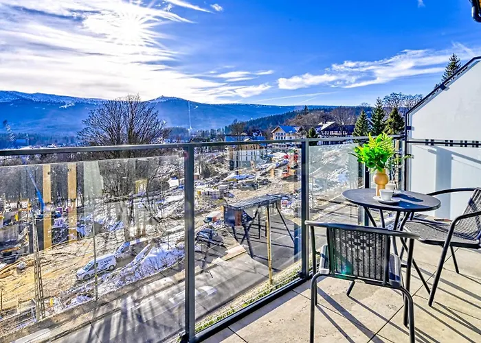 Apartment Zloty Horyzont Vip - Glowny Budynek - Z Basenem, Silownia, Grota Solna, Bawialnia I Restauracja By Royal Aparts *