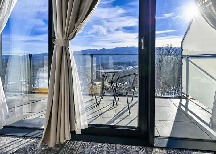 Zloty Horyzont Vip - Glowny Budynek - Z Basenem, Silownia, Grota Solna, Bawialnia I Restauracja By Royal Aparts Apartment *