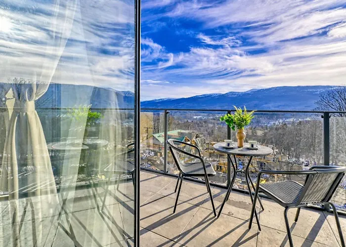 Zloty Horyzont Vip - Glowny Budynek - Z Basenem, Silownia, Grota Solna, Bawialnia I Restauracja By Royal Aparts Schreiberhau