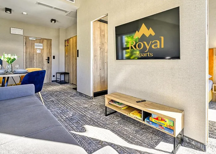 Zloty Horyzont Vip - Glowny Budynek - Z Basenem, Silownia, Grota Solna, Bawialnia I Restauracja By Royal Aparts Apartment
