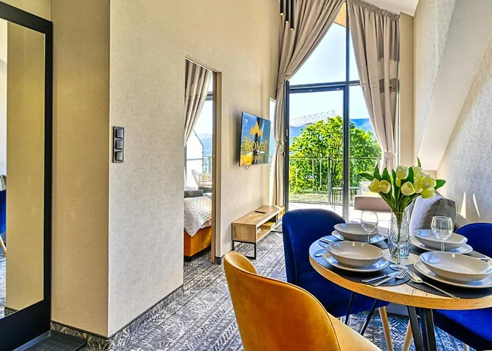 Zloty Horyzont Vip - Glowny Budynek - Z Basenem, Silownia, Grota Solna, Bawialnia I Restauracja By Royal Aparts Apartment