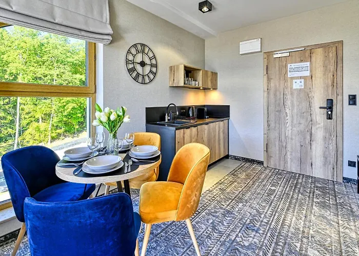 Zloty Horyzont Vip - Glowny Budynek - Z Basenem, Silownia, Grota Solna, Bawialnia I Restauracja By Royal Aparts