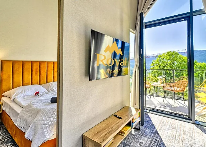 Apartment Zloty Horyzont Vip - Glowny Budynek - Z Basenem, Silownia, Grota Solna, Bawialnia I Restauracja By Royal Aparts